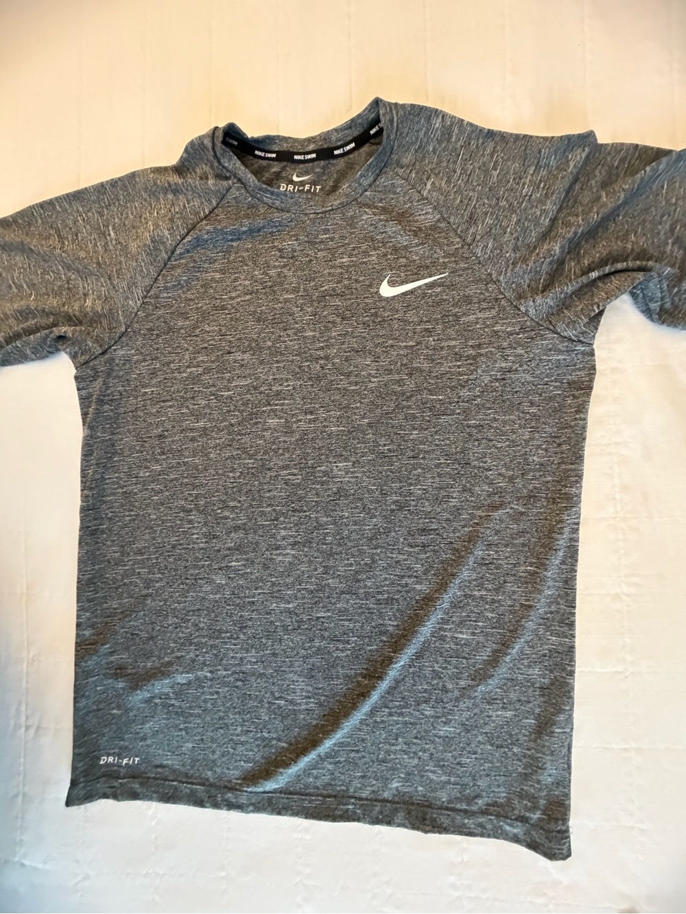 Nike Men's Heather Gray Short-Sleeve Crew Shirt, Size Small, NWOT